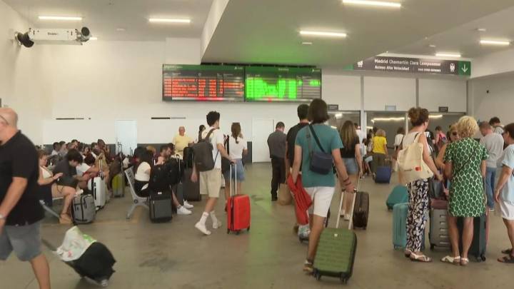 Los trenes AVE entre Madrid y Galicia siguen suspendidos