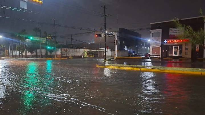 Tormenta al norte de la ciudad mantiene en alerta a los servicios de emergencia