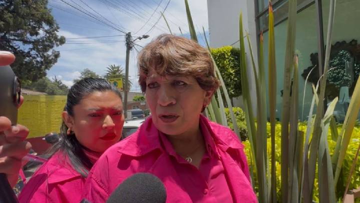 Delfina Gómez acuda a velorio de Dulce, niña asesinada en Chalco