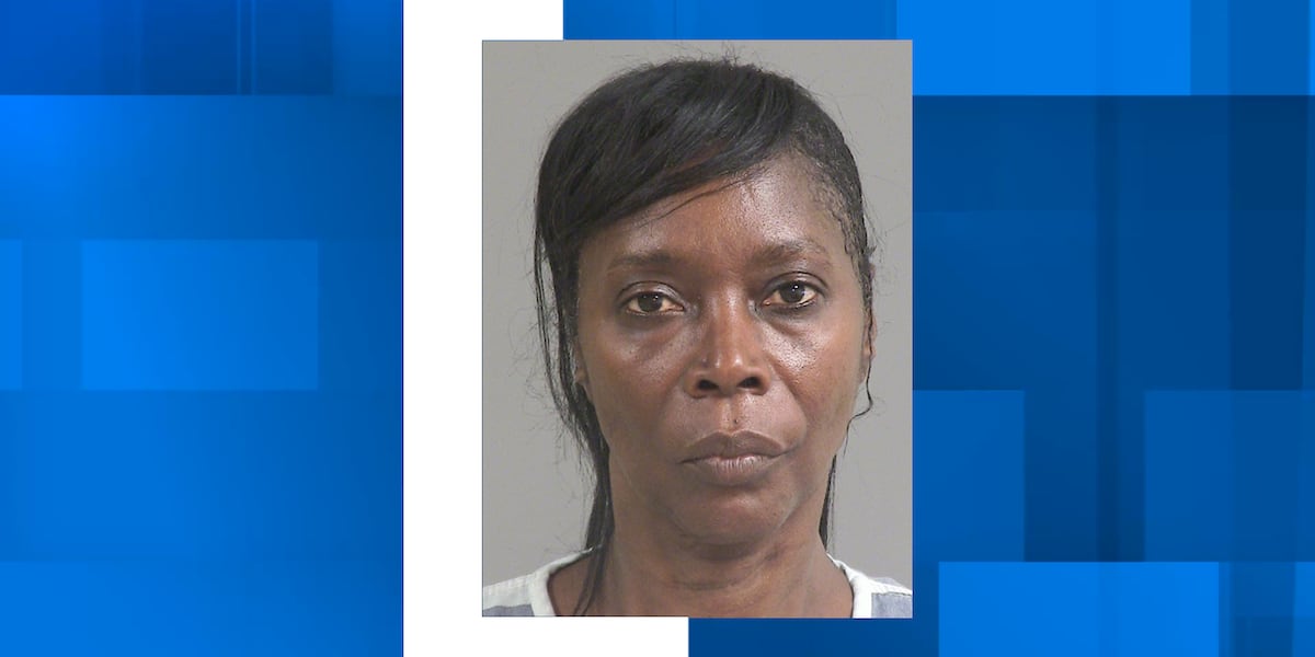 Woman accused of driving truck that killed 1, injured 3 requests to represent herself