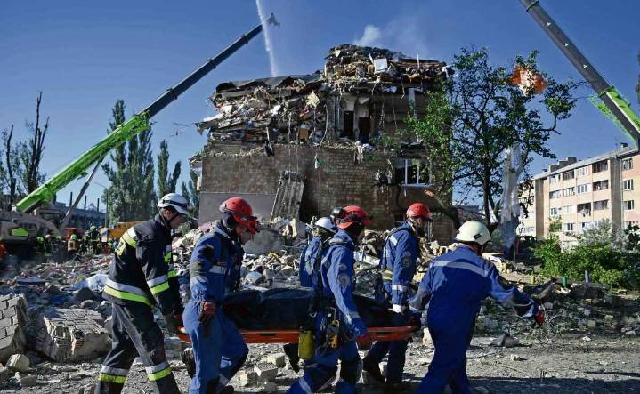 Rusia ataca a Kiev y deja 21 muertos; daña oficinas de la UE