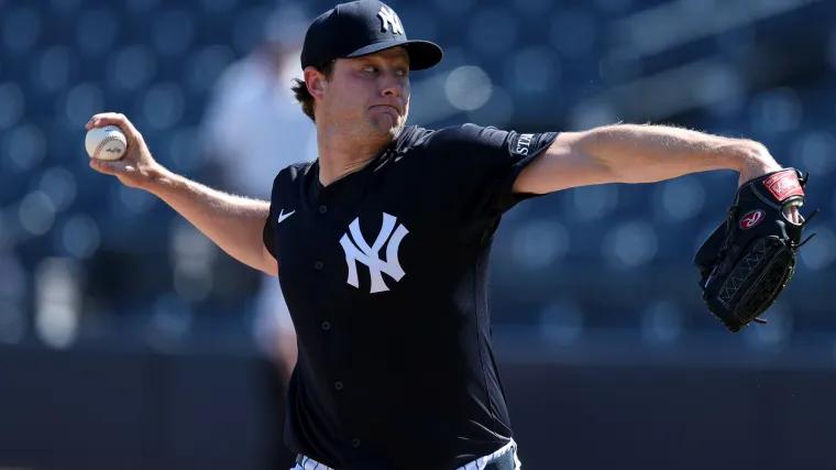 New York Yankees’ $324M ace back throwing in surgery recovery