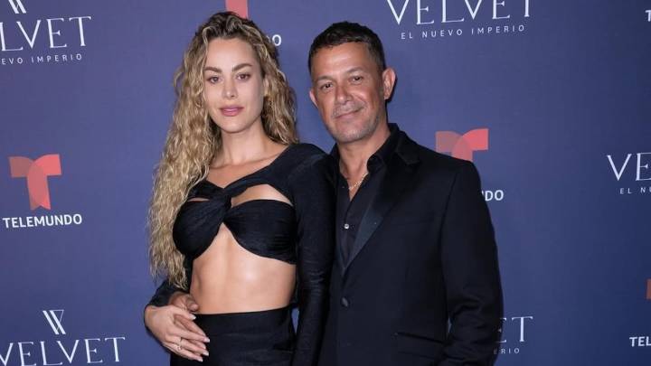 ¿Terminaron? Novia de Alejandro Sanz expuso si polémica con Ivet Playà causó estragos en su noviazgo