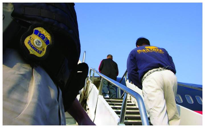El costo de las deportaciones masivas acapara la atención del Congreso