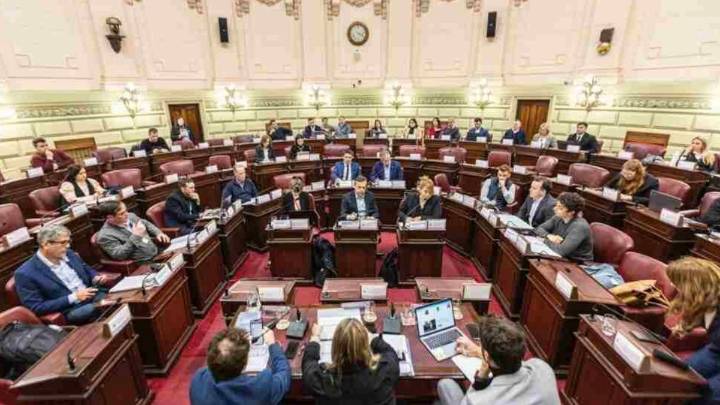 Reforma Constitucional: proponen que todos los gobiernos locales sean "municipios" y sugieren categorías según su población