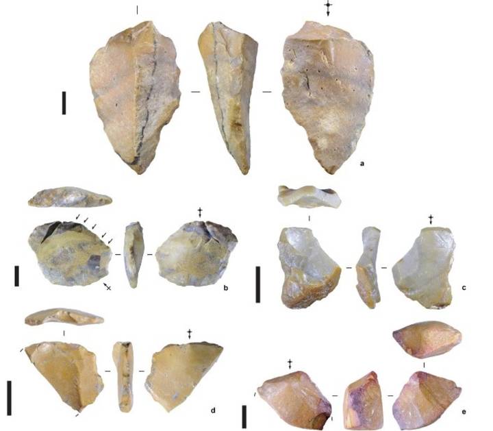 Hallan la evidencia más antigua de humanos en la isla vecina del ‘Hobbit’
