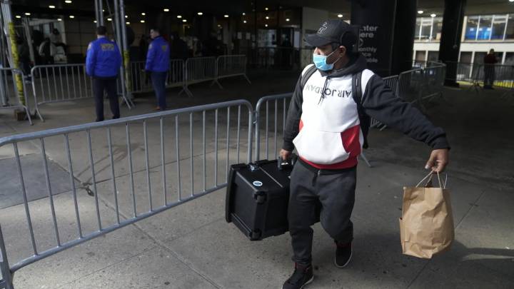 Un tribunal permite a Trump poner fin a la protección temporal para más de 60.000 migrantes de Honduras, Nicaragua y Nepal