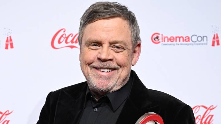 Mark Hamill Won’t be Forced Out of U.S. by ‘Son of a Bitch’ Trump