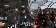 Gobierno de Trump afirma que ha arrestado a más 300 mil indocumentados desde enero