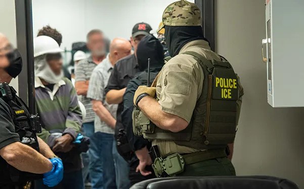 Juntos: Inmigrante es detenido por ICE dentro de un tribunal local