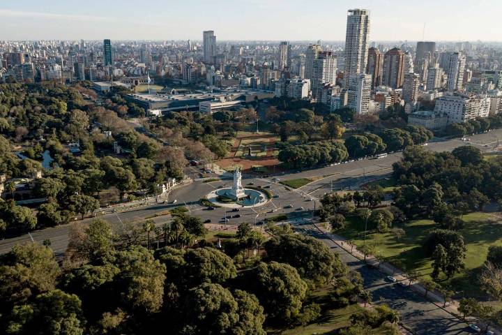 "Una gran novedad". La regulación del mercado de capitales que busca patear el tablero de las inversiones argentinas