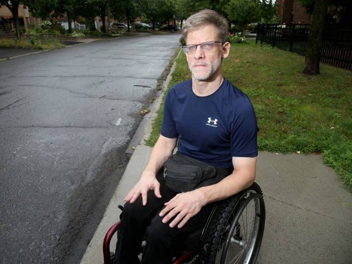 Lindenberg: Sidewalks will make Manor Park more livable and safe