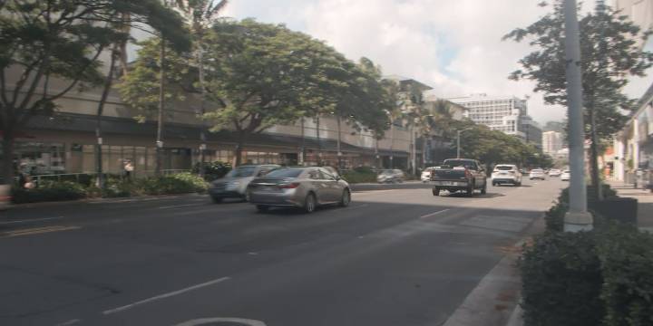 Crews respond to gas leak near Ala Moana