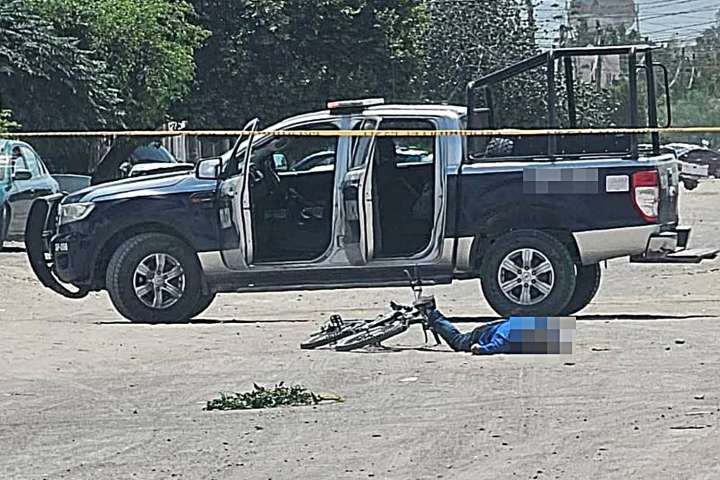 Hombre fue agredido a balazos en la colonia Pueblo Nuevo, en Comondú; murió rumbo al hospital 