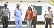Robles reconoce que se planteó el uso del «bombardero de agua» A-400 pero que había medios suficientes