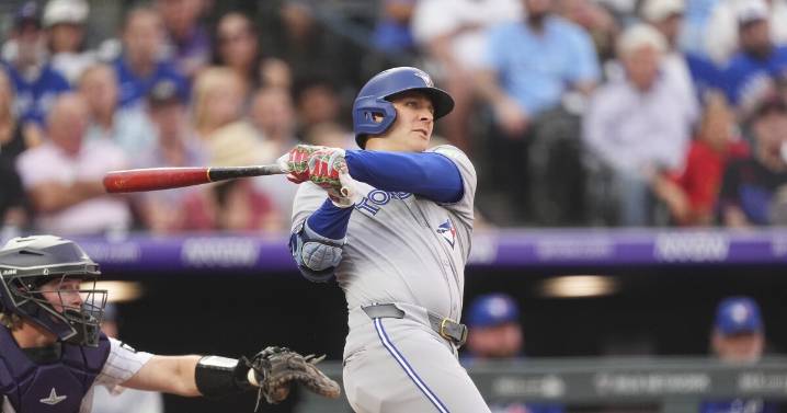 American League-leading Blue Jays go deep 5 times in a 10