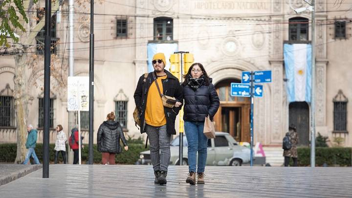 Tras días primaverales, vuelve el frío y se quedará hasta el viernes