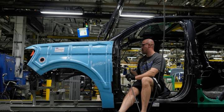 Ford to invest nearly $2 billion in Kentucky assembly plant to produce electric vehicles