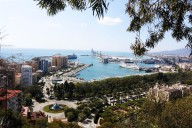 El puerto de Málaga recibe una decena de cruceros en la segunda quincena de agosto