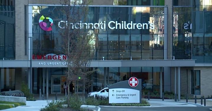 Former Cincinnati Children's doctor charged with federal child pornography crimes