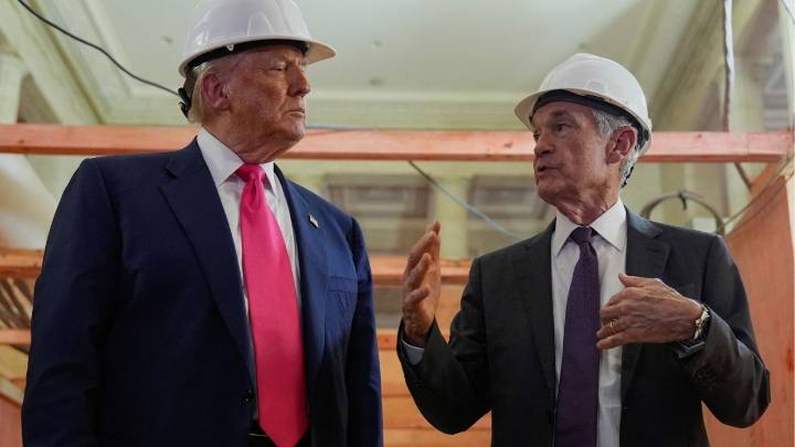 Trump Claims Powell ‘Hurting’ the Housing Industry in Latest Attack on Fed Chair