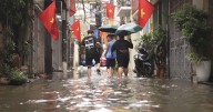 Heavy rain causes flooding, landslides and 8 deaths in Vietnam and Thailand