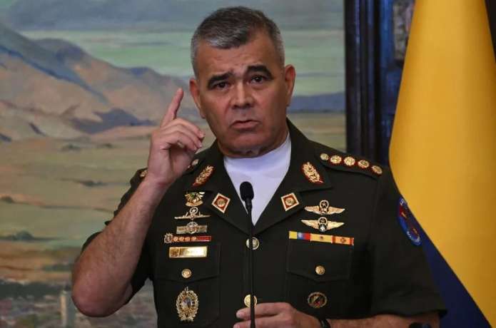 Padrino López: EEUU busca imponer narrativa falsa contra Venezuela