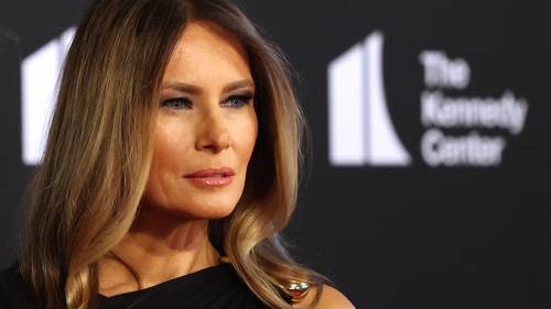 Donald Trump shares Melania Trump's peace letter to Vladimir Putin at meeting