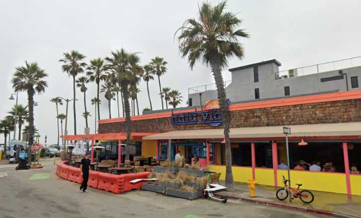 ‘Dad Bod’ Contest Comes to Venice Restaurant This Weekend