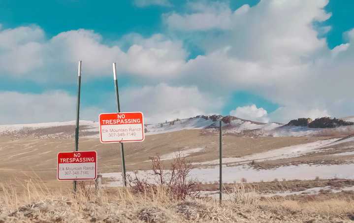 Ranchers, landowners, conservatives urge Supreme Court to hear Wyoming corner