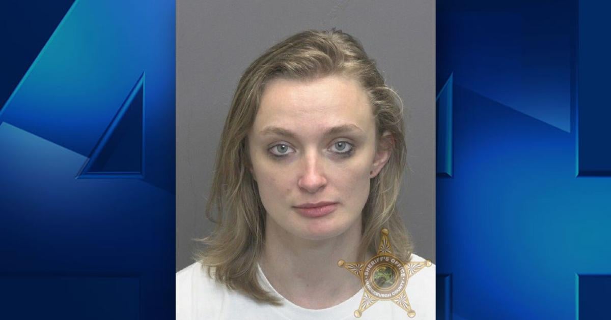 EPD: Evansville mom accused of repeatedly hitting child's head into floor