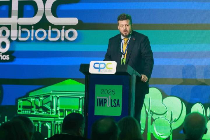 Johannes Kaiser reiteró propuesta de reducción sustancial del Estado y eliminación de contribuciones