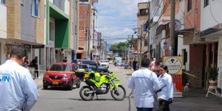 Sicario propinó siete balazos a un hombre que esperaba turno en un consultorio dental de Bucaramanga