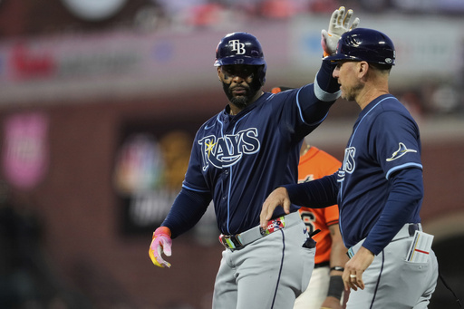 Yandy Díaz impulsa en la 9na la carrera del triunfo de Rays sobre Gigantes
