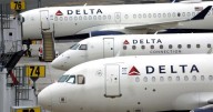 Delta, United sued for selling windowless 'window seats'