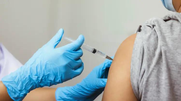 México enfrenta resurgencia de enfermedades por baja vacunación, alertan expertos