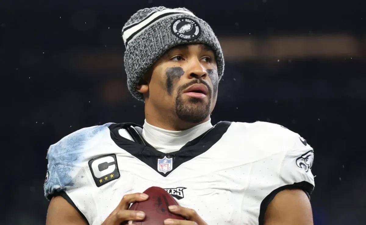 Eagles News: Jalen Hurts is on the edge about Landon Dickerson’s status ahead of the 2025 NFL season
