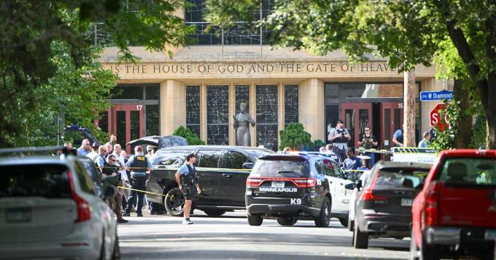 Dos menores fallecidos y un niño en estado crítico tras el tiroteo en la escuela católica de Minnesota