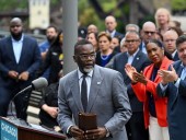 Chicago launches resistance campaign as Trump threatens to send troops