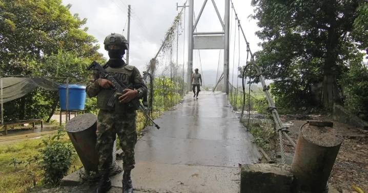 Petro ordena militarizar la frontera de Colombia con Venezuela: dice que busca enfrentar la mafia