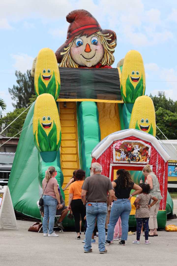 Free fall festival in Davie with petting farm, inflatables & entertainment