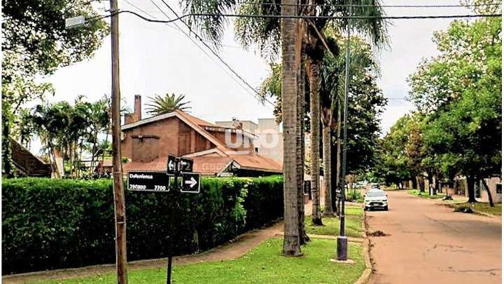 Robo millonario en barrio Guadalupe: un delincuente engañó a una empleada y se llevó 7 mil dólares