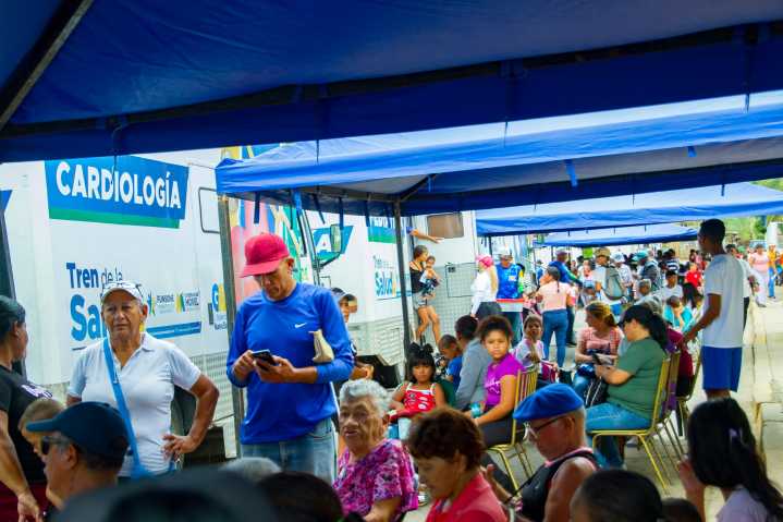Ojalá no paralicen El Tren de la Salud, por Ángel Ciro Guerrero