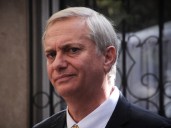 Sondeos favorecen a extrema derecha en carrera presidencial de Chile