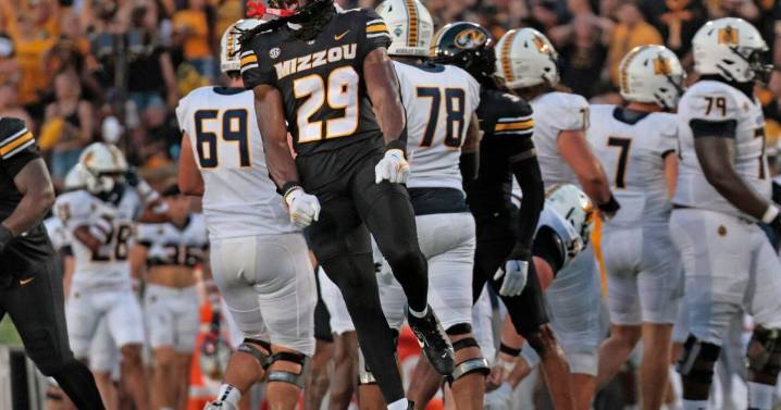 Mizzou linebacker Khalil Jacobs back to 1