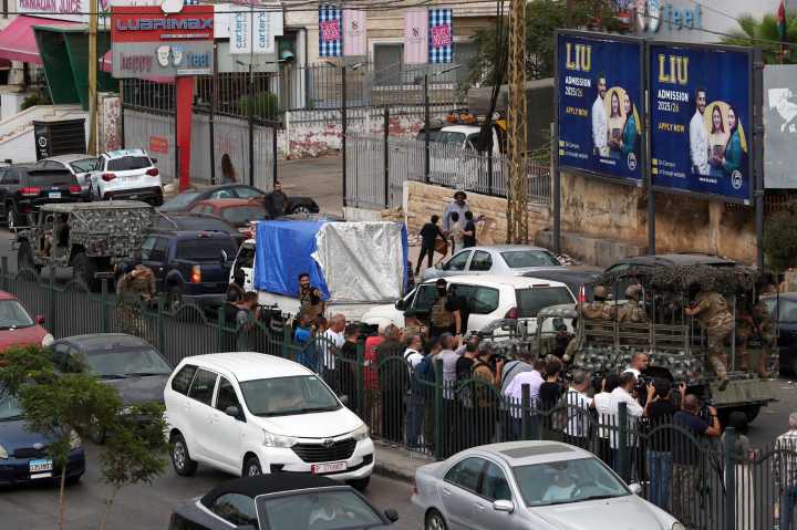 Nueva entrega de armas en campo beirutí como parte del desarme de las facciones palestinas