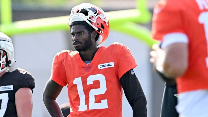 Browns QB Shedeur Sanders sits out practice with oblique injury