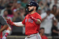 Abreu conecta jonrón ante Pivetta y Medias Rojas aplastan 10