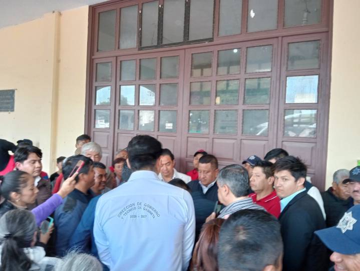 EN ATLAUTLA MAYORDOMÍA IMPUSO 400 PESOS POR METRO CUADRADO A COMERCIANTES QUE PARTICIPARÁN EN FIESTA PATRONAL
