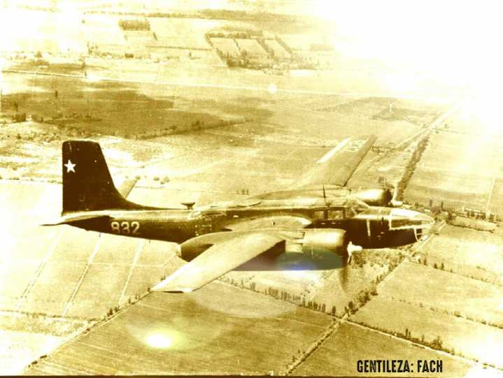 FACH investiga supuestos restos de avión desaparecido en 1962 en Morro Moreno